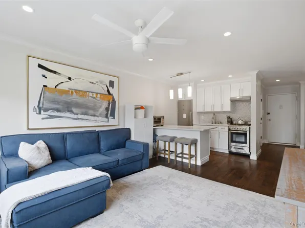 828 Pelhamdale Avenue #3j, New Rochelle, NY 10801