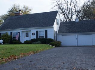 739 S Country Dr, Barrington, IL