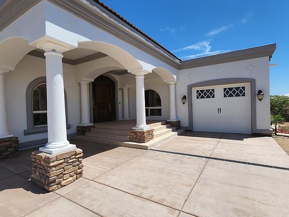 2nd image of 1822 E Windrose Dr