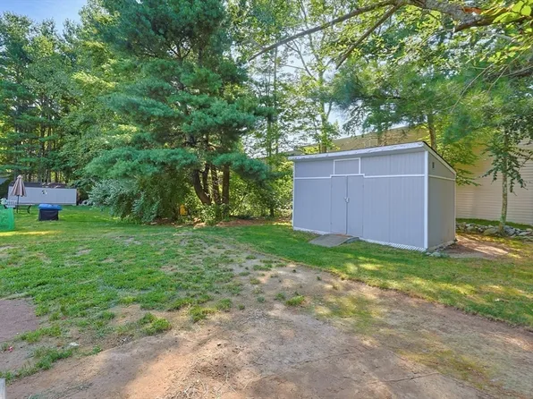 250 Mansfield Ave #114, Norton, MA 02766