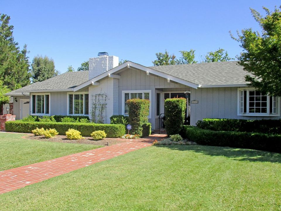 1st image of 20729 Seaton Ave