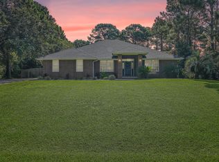 1996 Sundown Dr, Navarre, FL 32566