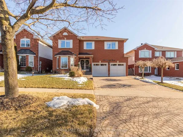 843 Corbetts Rd, Oshawa, ON L1K 1Z2
