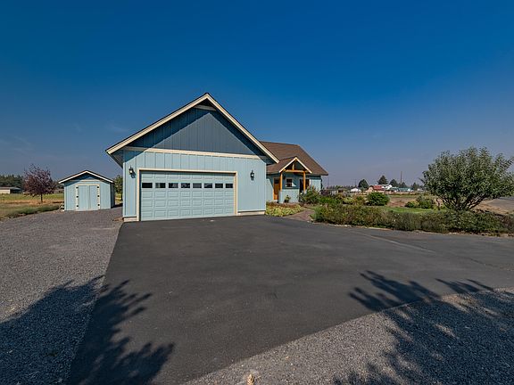 3rd image of 4565 NW 39th Dr