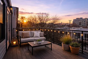 331 Melrose Street, #3R