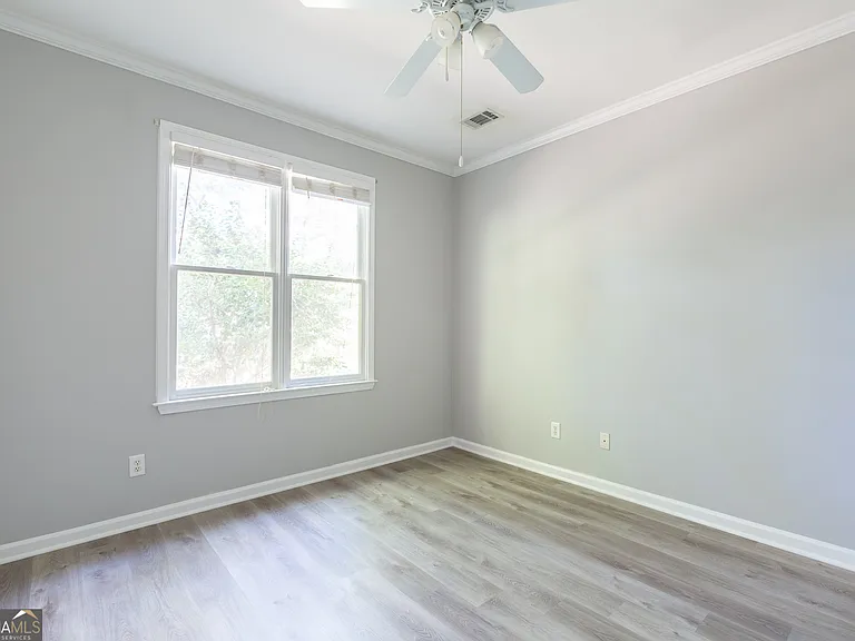 1748 Christiana Dr — Photo 17