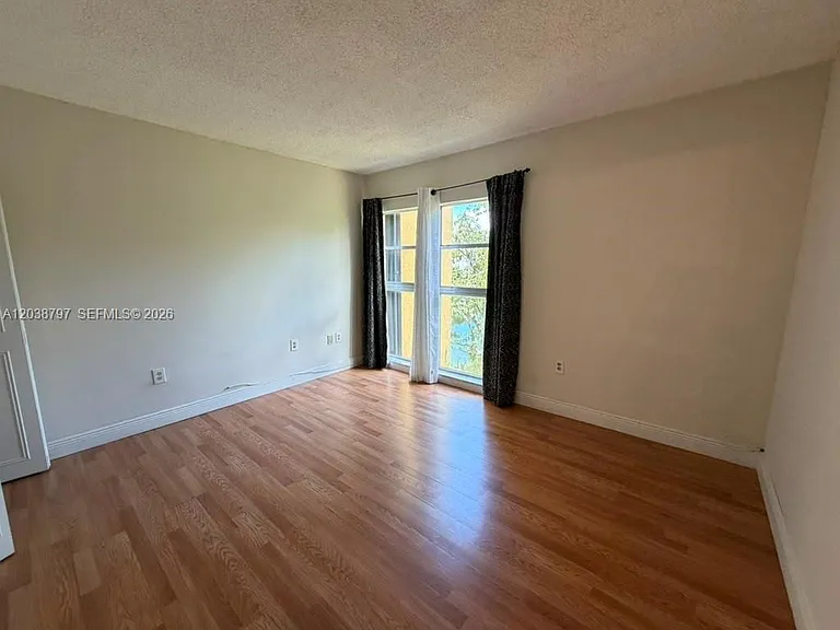 8775 Park Blvd #318 — Photo 28