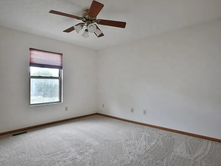 7567 Ladywell Ct — Photo 25