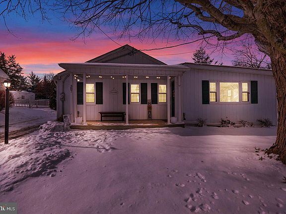 4th image of 387 Mountville Dr