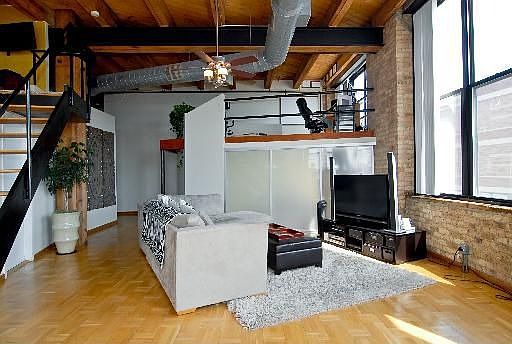 3rd image of 1872 N Clybourn Ave APT 302