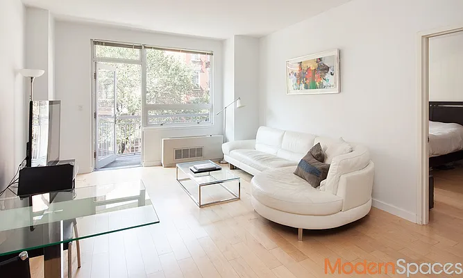 Sold by Modern Spaces | media 2