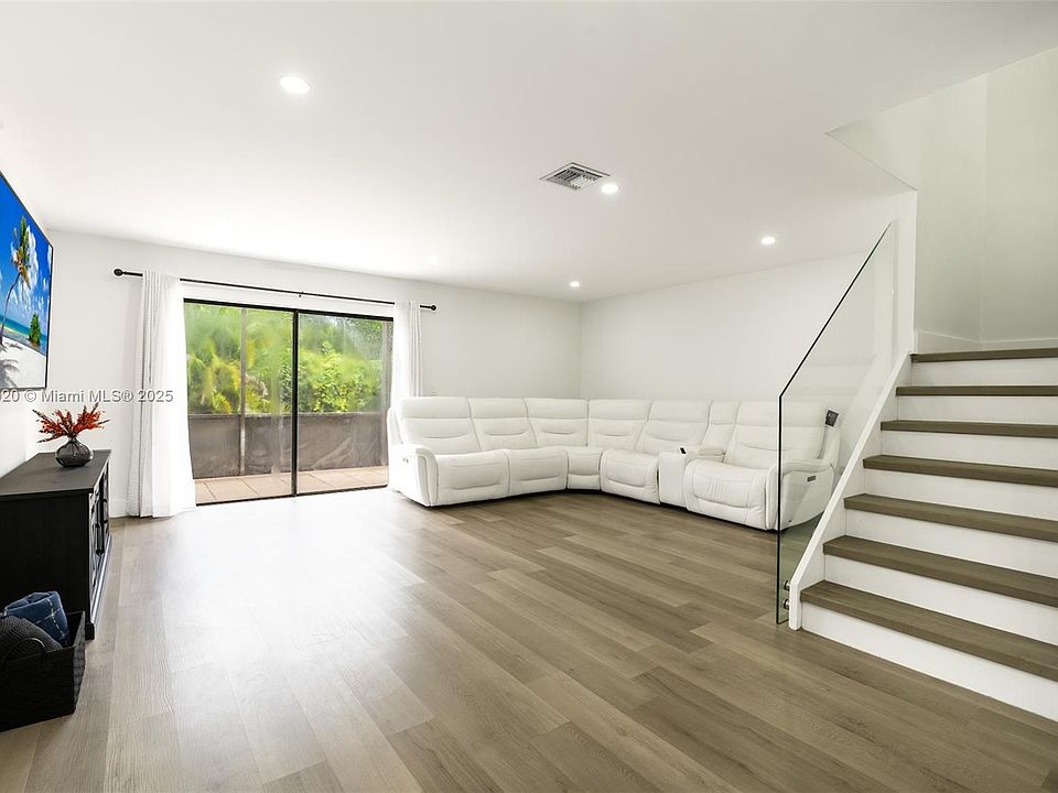 1st image of 11009 Royal Palm Blvd #2