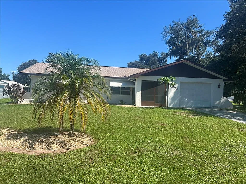 2 bed, 2.0 bath, 925 sqft, $1,400 — Photo 2