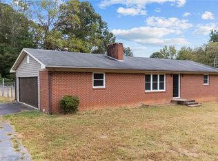 1080 Brookhaven Rd, Walnut Cove, NC 27052