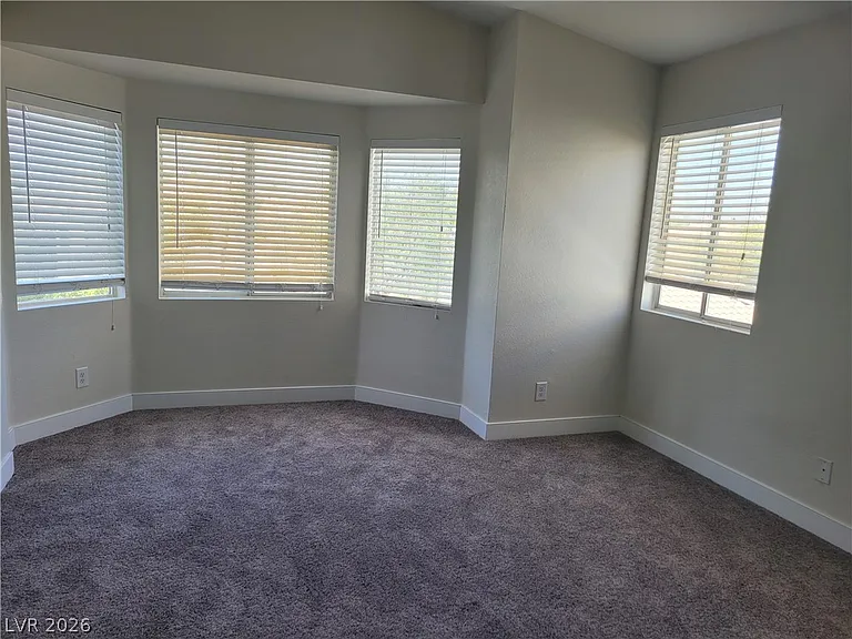 8428 Oyster Dr — Photo 15