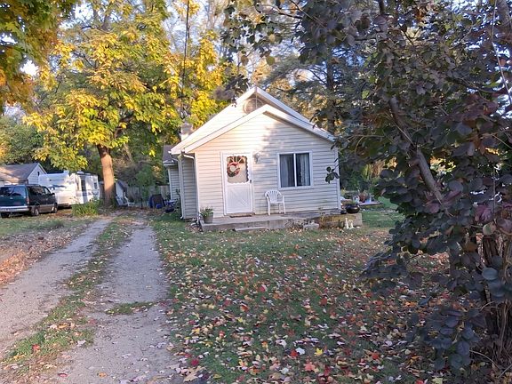 4th image of 56130 Oak Rd