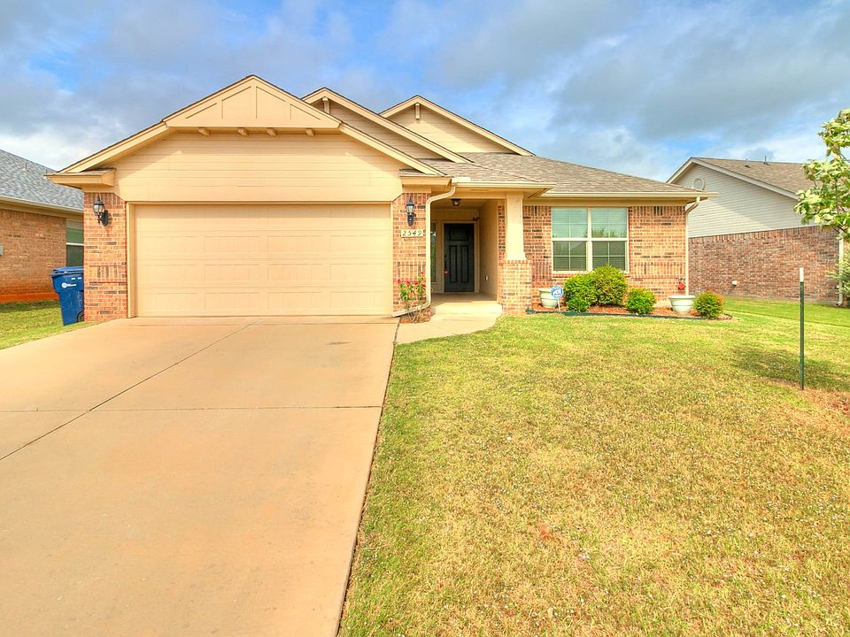 1st image of 2549 NW 184th St