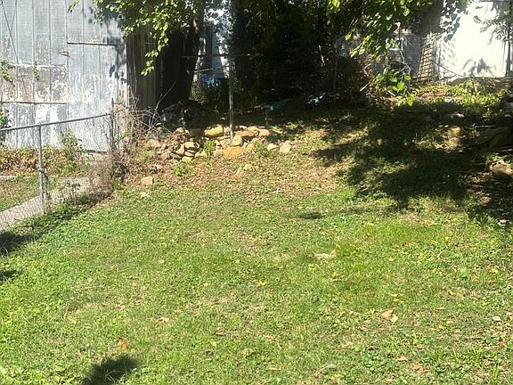 4th image of 312 Church St