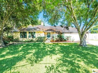 108 Palomino Run, Seguin, TX 78155