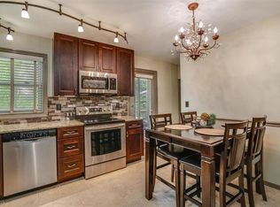 1015 Little Brennen Ct, Fenton, MO 63026