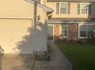 18 E Oleander Dr, Mount Laurel, NJ