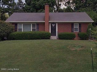 713 Indian Ridge Rd, Windy Hills, KY 40207