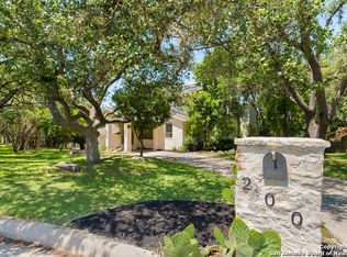 200 Canada Verde St, Hollywood Park, TX 78232
