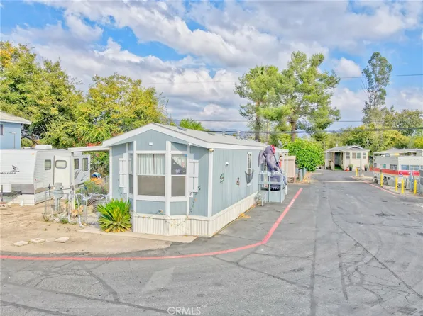 26063 E Baseline St #6, San Bernardino, CA 92404