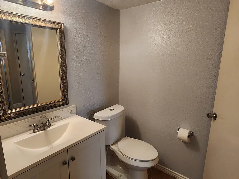 5665 Birchmont Dr #H — Photo 15