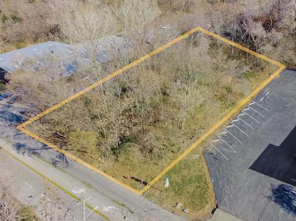 3965 Mission Rd, Kansas City, KS 66103