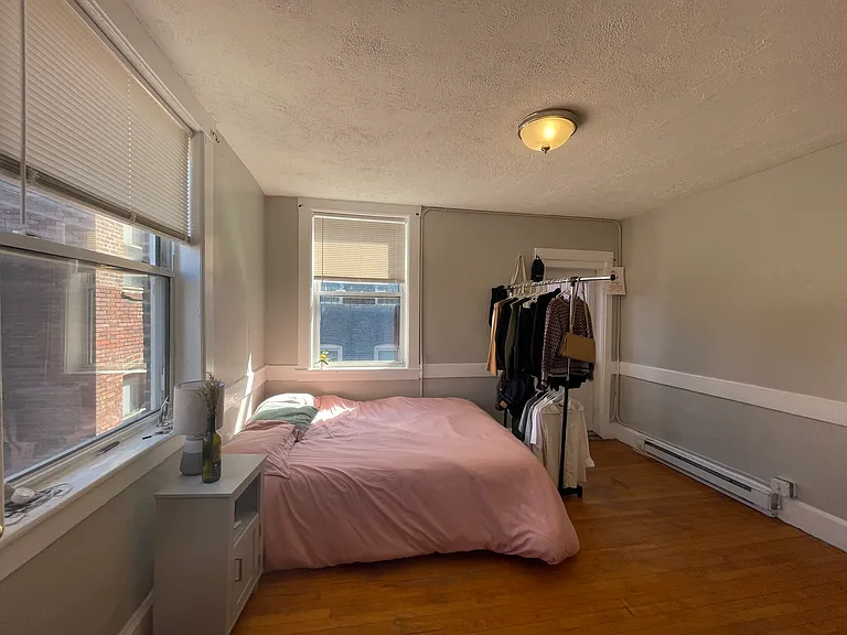 161 Endicott St #5R — Photo 3