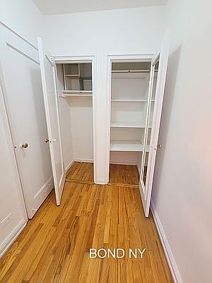 3rd image of 162 E 55th St #D2