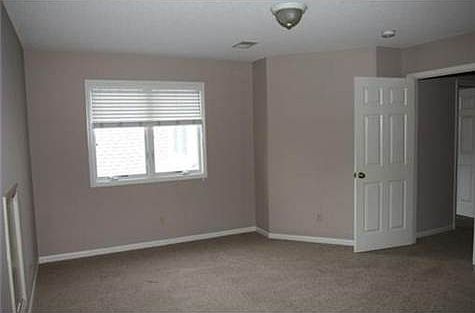 5th image of 14305 Russell St