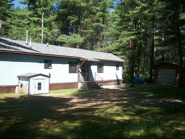 1st image of 415 Christmas Tree Ln N