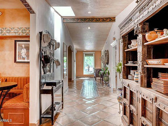 5th image of 1011 E CALLE MONTE VISTA --