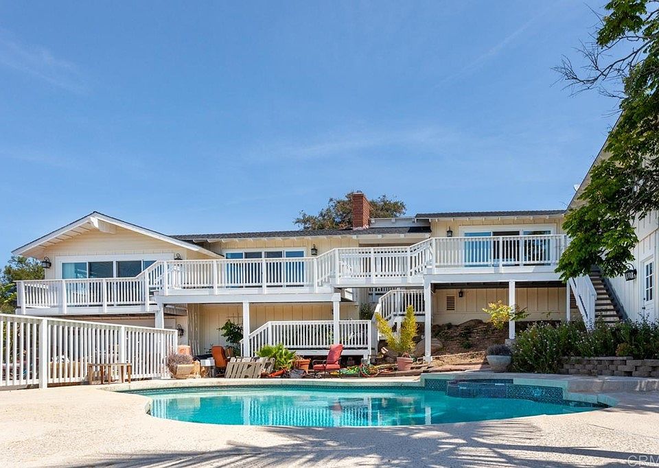 1st image of 2710 Los Alisos Dr