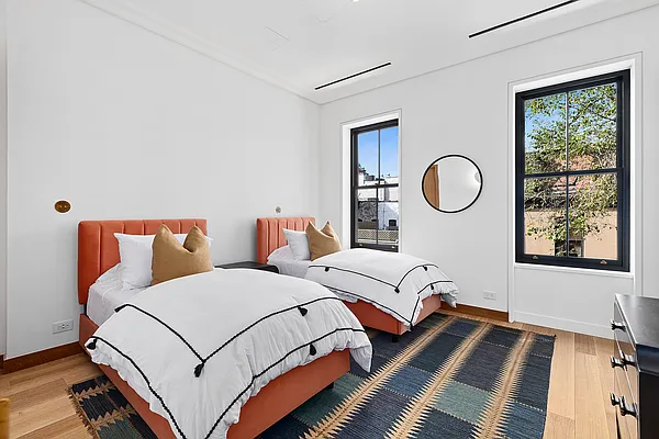 Rented by Corcoran | media 17