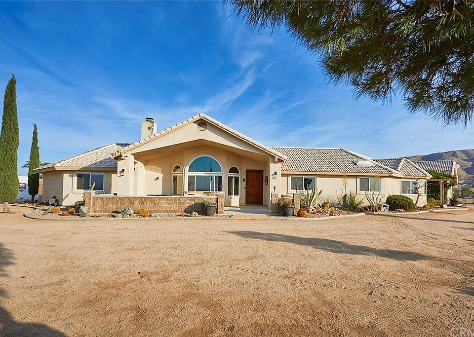 10035 Bella Vista St, Apple Valley, CA 92308 MLS HD22158450 Zillow