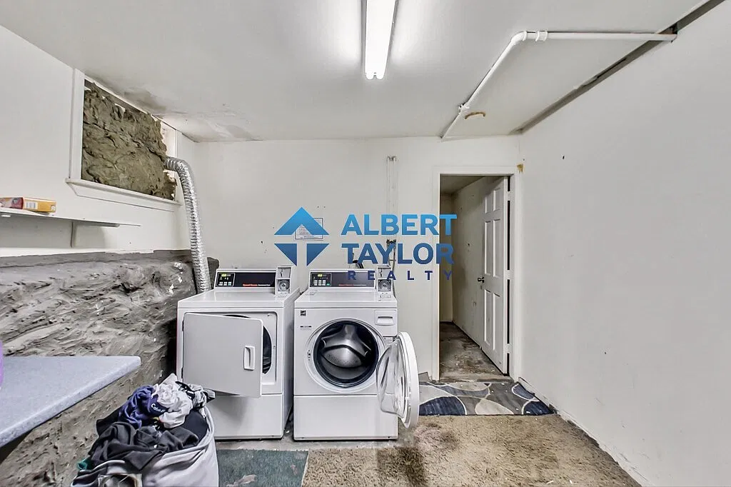 4 bed, 9999 sqft, $6,800 — Photo 4