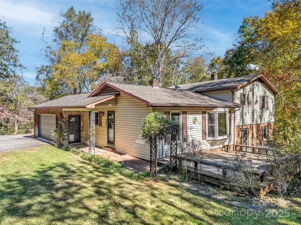 1015 Pisgah Hwy, Candler, NC 28715