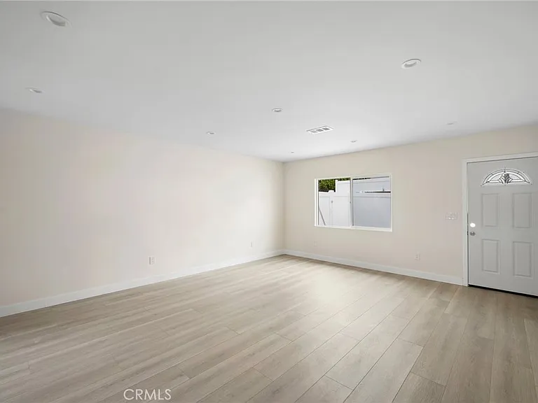 2657 N Brighton St — Photo 3