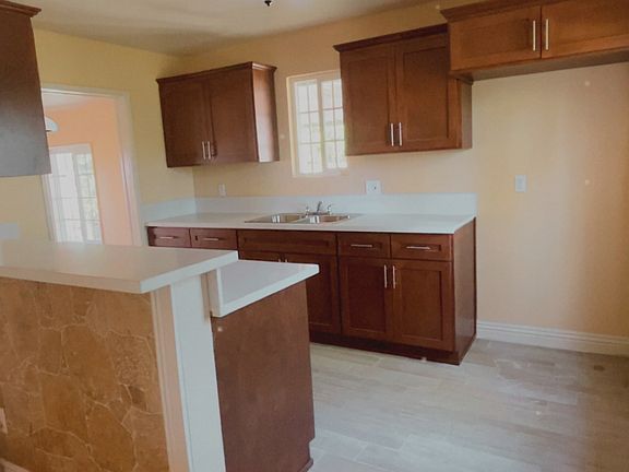 4th image of 5929 Agra St #1