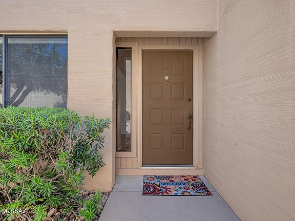 4th image of 1897 N Fountain Park Dr