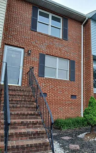 832 Vine St Photo 1
