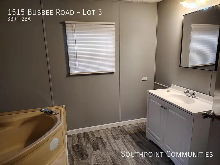 1515 Busbee Rd #3 — Photo 8