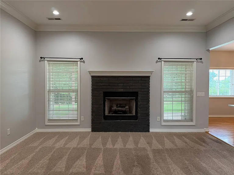 1 Elder Ln — Photo 29