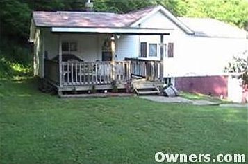 Yard view to front of house.