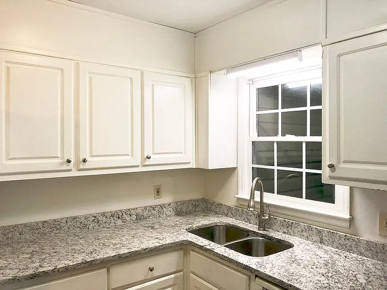 698 Burnt Creek Dr NW — Photo 10