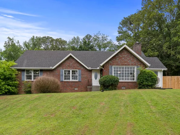 205 Cherry St, Linden, TN 37096