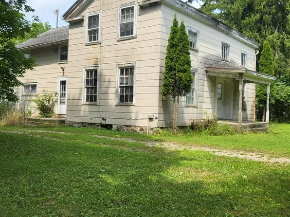 4865 Eager Rd, Howell, MI 48855